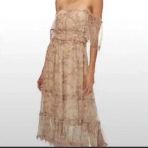 Love The Label Water Lily Tiered Dress Size Small NWT Floral Print